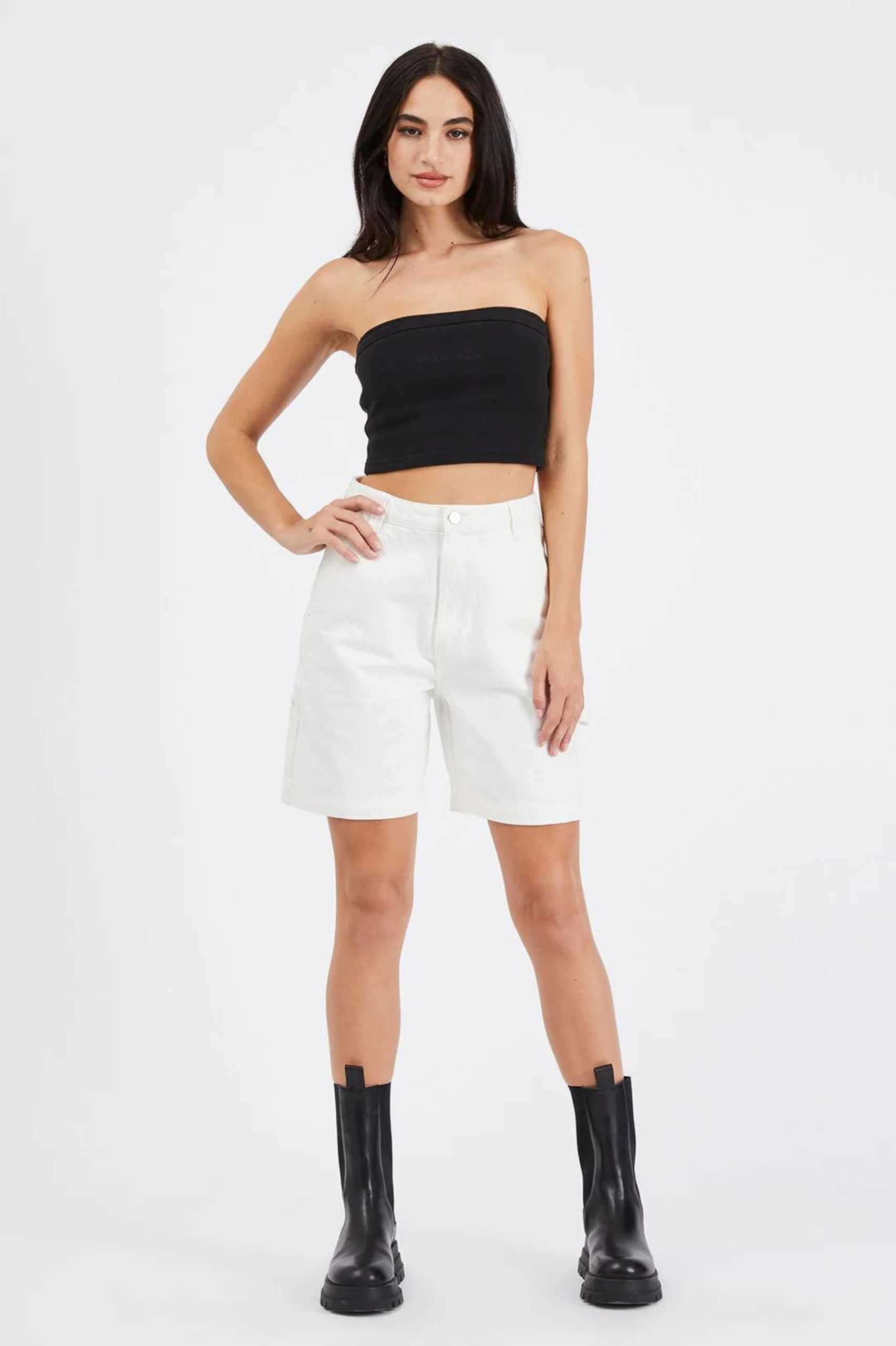 Abrand Womens A Carrie Carpenter Short in Washed White