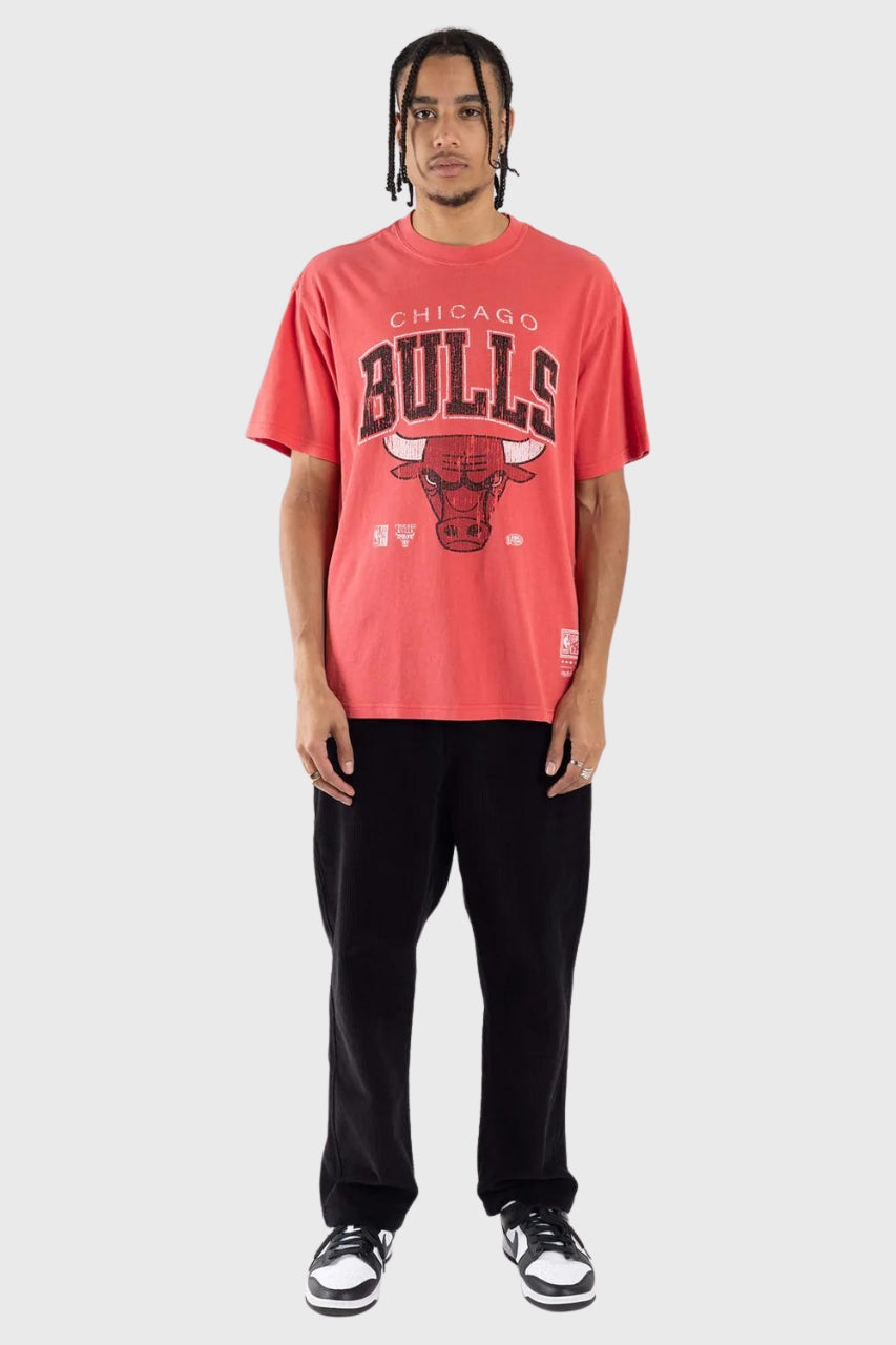 Mitchell & Ness Chicago Bulls XL Arch Tee - Red