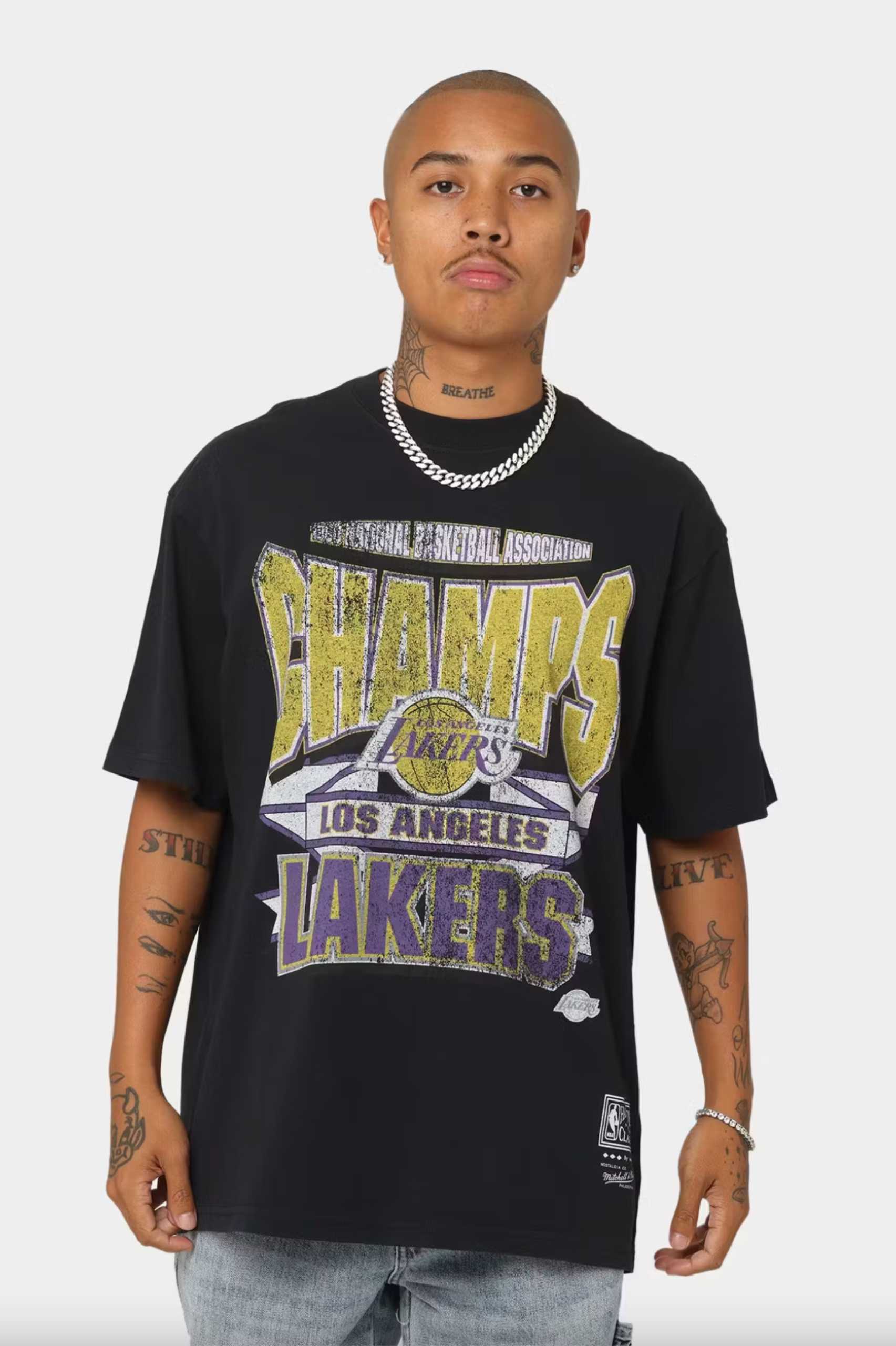 Mitchell & Ness Los Angeles Lakers Vintage Champs Tee Unisex