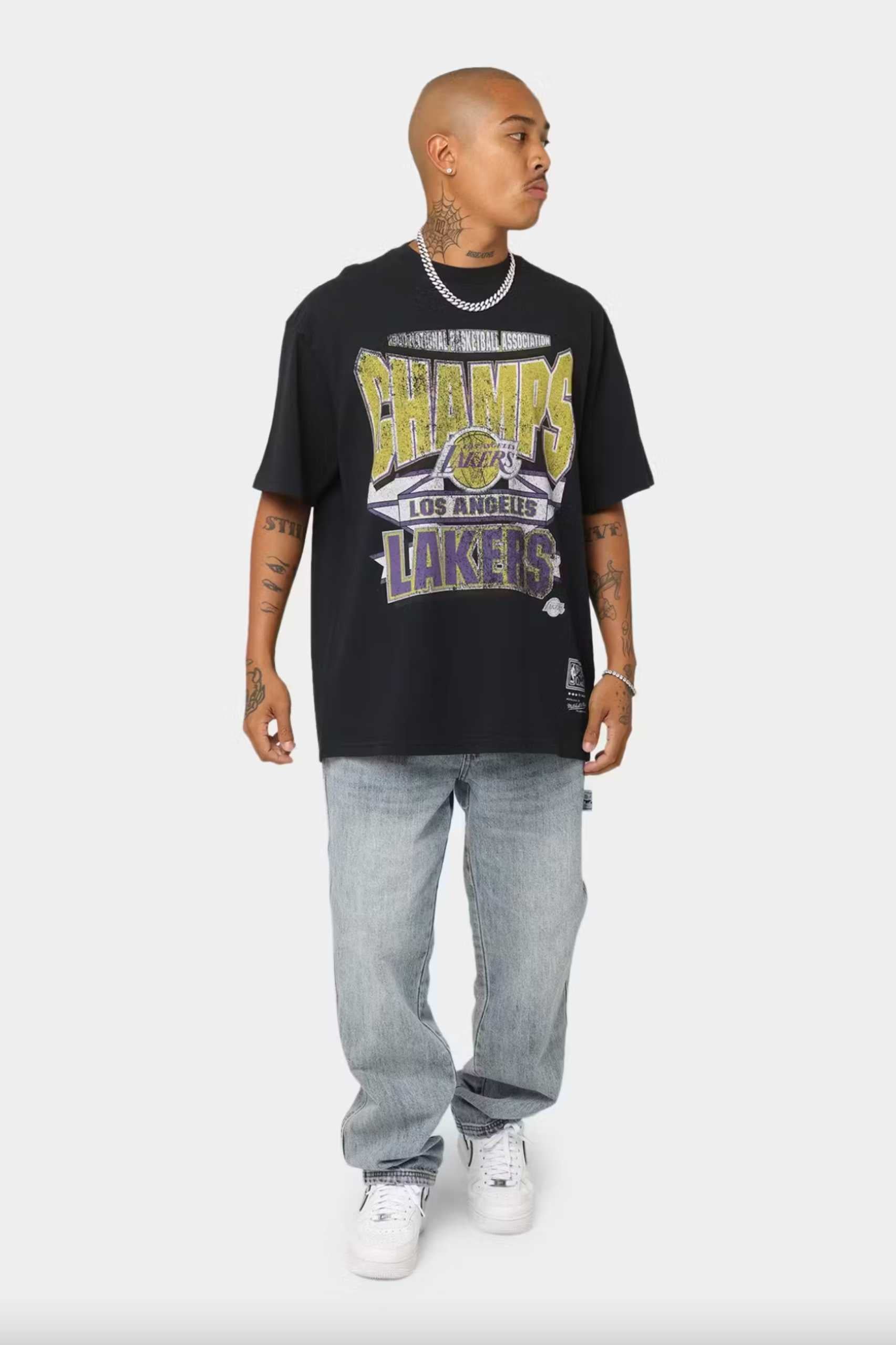 Mitchell & Ness Los Angeles Lakers Vintage Champs Tee Unisex