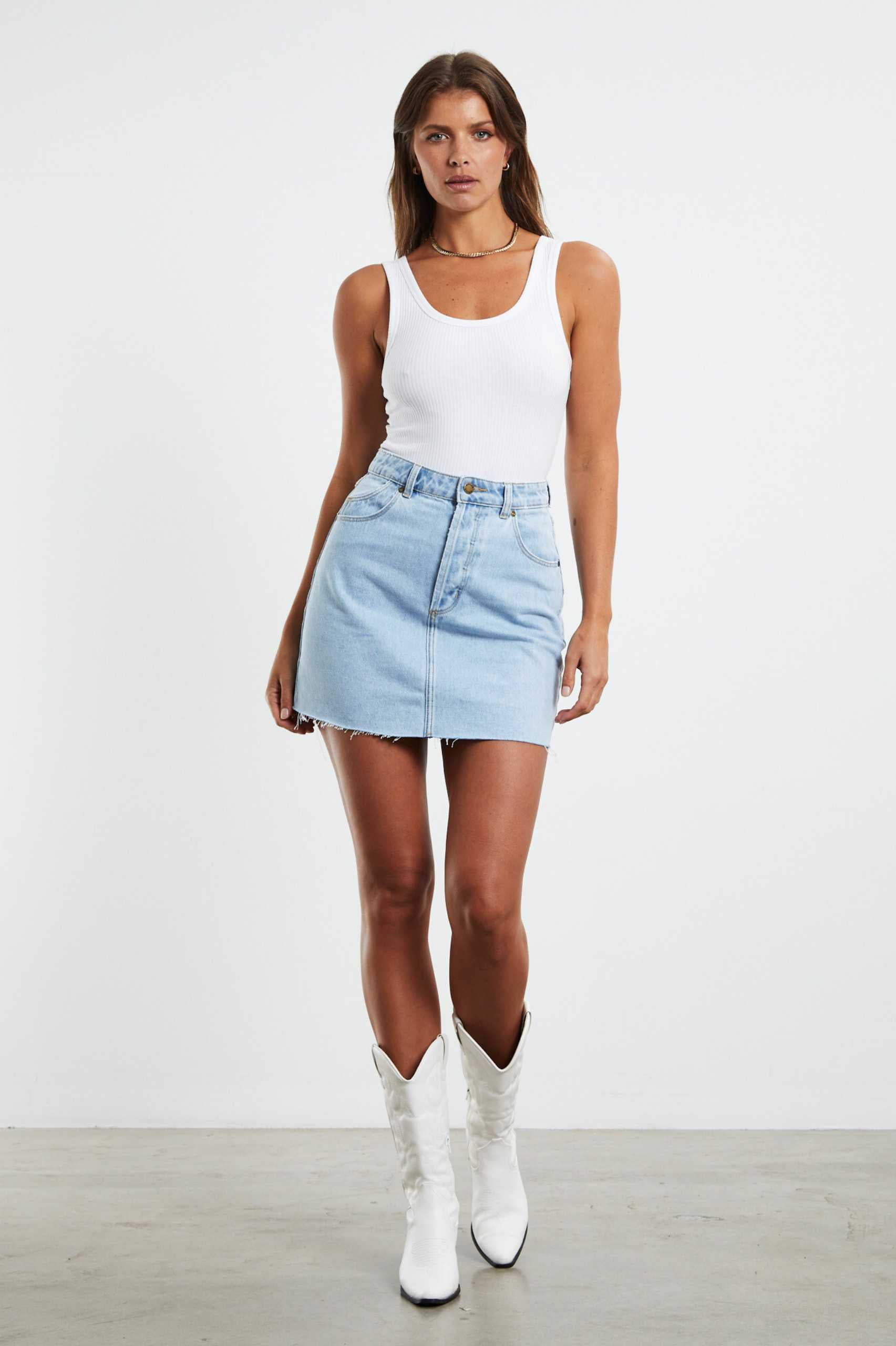 Rollas Womens Classic Mini Nina Denim Skirt